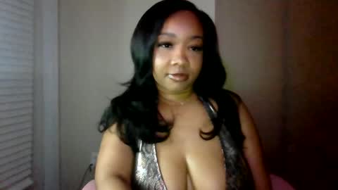 r0se007 online show from July 5, 9:04 am