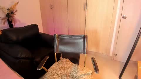 natalia  -  online show from November 3, 12:58 am