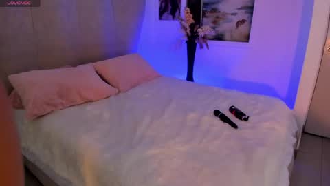 natalia  -  online show from May 1, 3:43 am