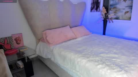 natalia  -  online show from May 4, 8:56 pm