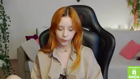 rachel__lips online show from June 24, 8:02 am