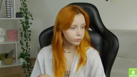 rachel__lips online show from June 3, 9:10 am