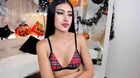 RACHEL ES online show from October 29, 7:34 am