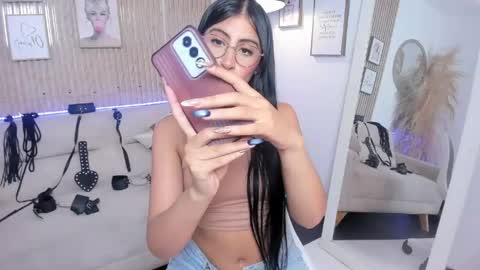 RACHEL ES online show from May 6, 6:28 am