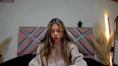 Rachell online show from June 14, 3:52 am