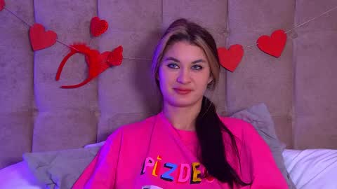 RachellSimpson online show from February 18, 5:09 am