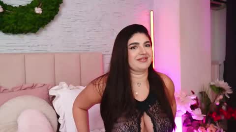 RachelSwaan online show from February 4, 6:49 am