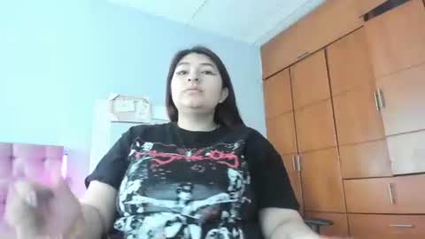 radiantgoddes online show from December 16, 1:22 pm