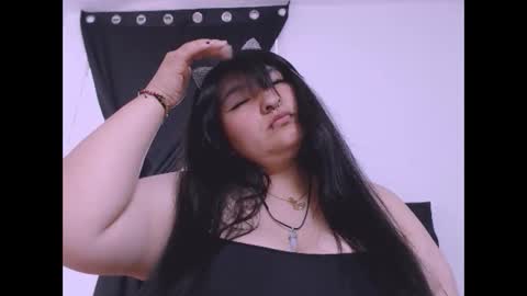 radiantgoddes online show from September 22, 5:33 pm