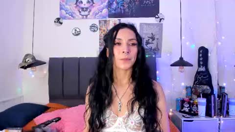 Raia online show from June 10, 3:17 am