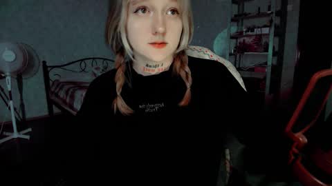 Kate online show from March 5, 3:08 pm