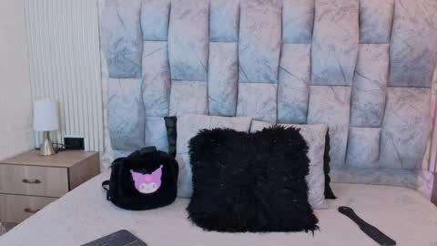  Welcome to my room  online show from October 3, 8:03 pm