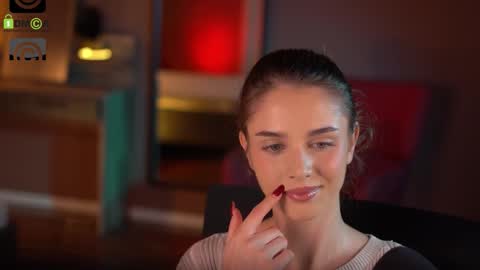 Raisa online show from November 24, 6:43 pm