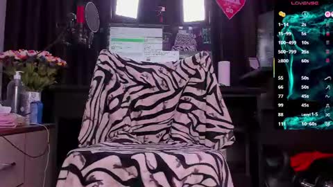 Laura online show from July 22, 2:34 am