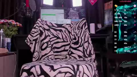Laura online show from July 26, 2:52 am