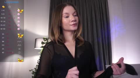 Snapshot of randiheart chatting on December 25, 12:05 pm Arlette online show from December 25, 12:05 pm