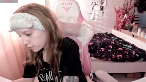 Rapunzel online show from March 6, 1:39 pm