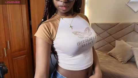 Raquel online show from June 24, 12:15 pm