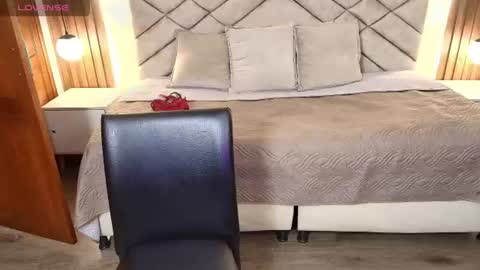 Raquel online show from June 16, 12:17 pm