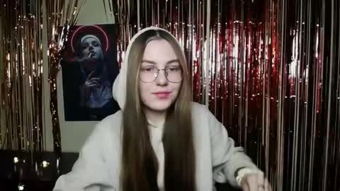 Snapshot of raspberry0101 chatting on December 5, 5:48 am raspberry0101 online show from December 5, 5:48 am
