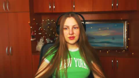 Snapshot of raspberry0101 chatting on March 4, 1:28 pm raspberry0101 online show from March 4, 1:28 pm