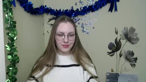 Snapshot of raspberry0101 chatting on December 26, 1:43 pm raspberry0101 online show from December 26, 1:43 pm