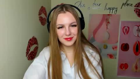 Snapshot of raspberry0101 chatting on September 14, 7:39 am raspberry0101 online show from September 14, 7:39 am