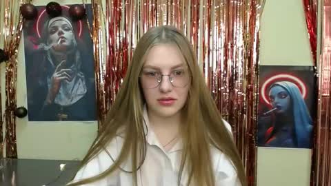 Snapshot of raspberry0101 chatting on March 7, 1:29 pm raspberry0101 online show from March 7, 1:29 pm