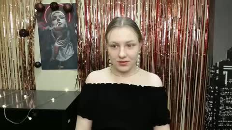Snapshot of raspberry0101 chatting on February 11, 1:41 pm raspberry0101 online show from February 11, 1:41 pm