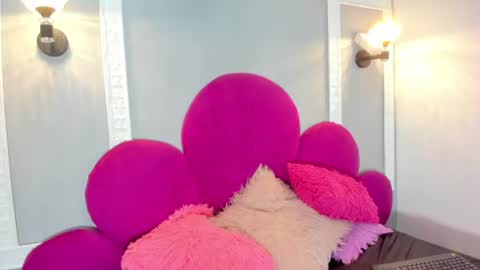 raven_loove online show from June 11, 6:16 pm