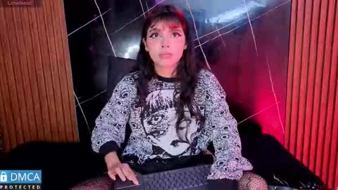 raven_rox_ online show from December 5, 3:28 am