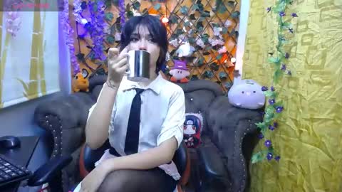 Snapshot of ravenn_20 chatting on January 29, 11:30 am RavenN online show from January 29, 11:30 am