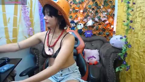 Snapshot of ravenn_20 chatting on January 25, 11:13 am RavenN online show from January 25, 11:13 am