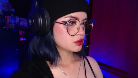 raventh_ online show from December 18, 2:16 am