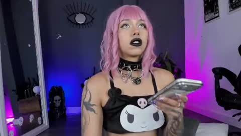 Raven Witch online show from June 15, 7:47 pm