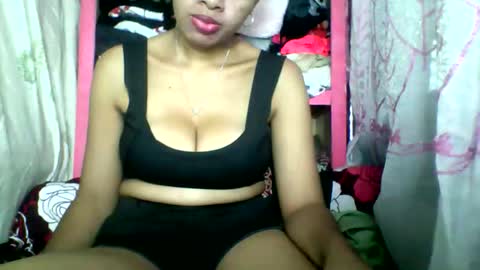 rayana_69 online show from May 30, 11:30 am