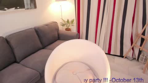 Raychell Black  online show from October 11, 3:15 pm