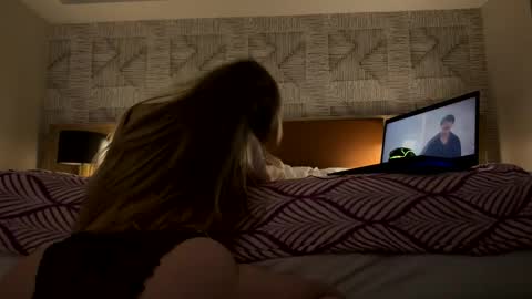 Lily Grace online show from March 12, 6:05 am