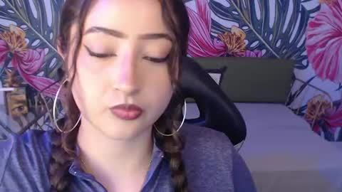 Rebeca dreams online show from July 23, 8:50 pm