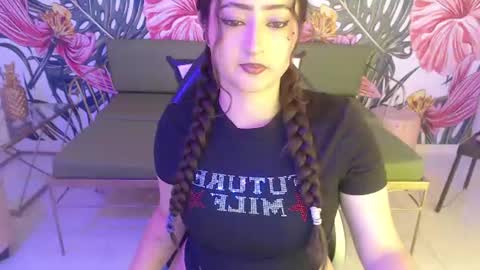 Rebeca dreams online show from July 9, 10:01 pm