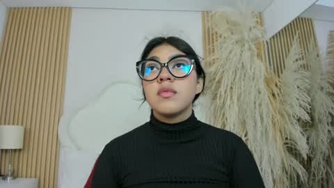 rebeca_taylor_ online show from July 7, 8:22 pm
