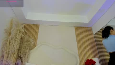rebeca_taylor_ online show from April 29, 3:21 am
