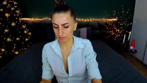 rebecca_diamonds online show from December 16, 7:14 am