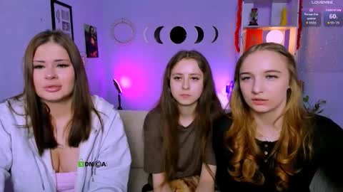 rebecca_smile_ online show from March 14, 8:10 pm