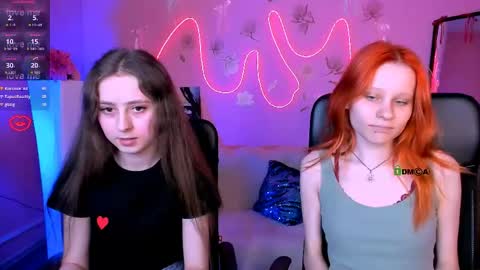 rebecca_smile_ online show from May 2, 7:28 pm