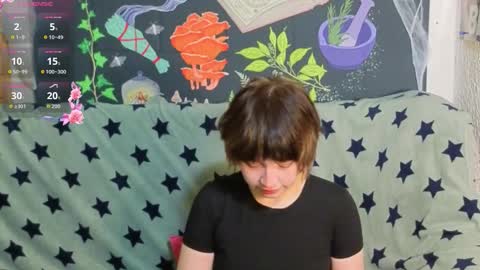 Lara online show from November 17, 9:59 pm