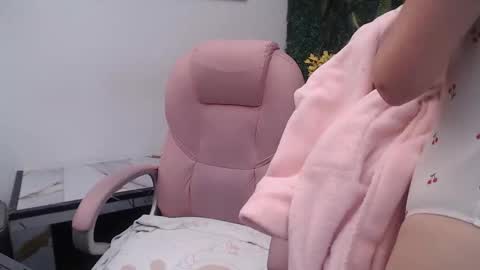 Snapshot of red_kytty6 chatting on September 20, 7:56 pm Kitty online show from September 20, 7:56 pm