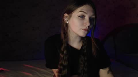 Snapshot of redmoonhead chatting on February 18, 3:21 pm Ana online show from February 18, 3:21 pm