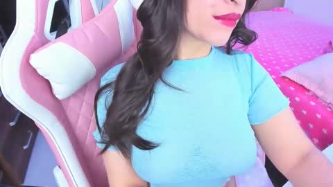 redski77 online show from January 11, 7:13 am