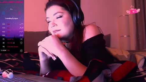 Snapshot of redyari chatting on January 3, 10:19 pm Red online show from January 3, 10:19 pm